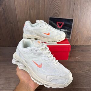 NIKE SHOX R4